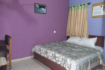 Solochus Hotel & Suites