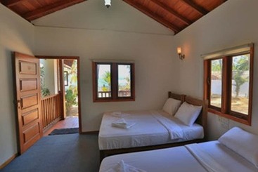 Hotell Arugambay Podbay