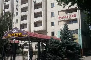 ホテル Semetey