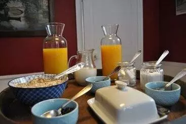 ペンション Au Richebourg Nogent