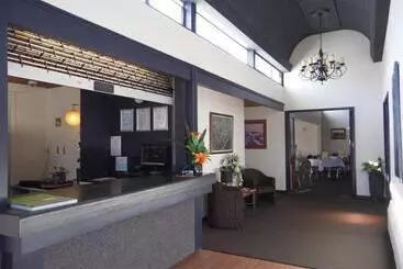 فندق Westport Motor