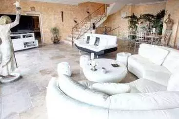 تختخواب و صبحانه Villa Khéops