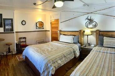 فندق على الطريق The Hotel Eastin