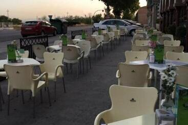 Пансион Restaurante Montserrat