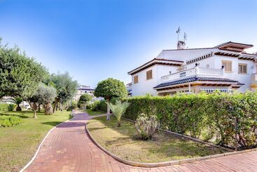 آپارتمان‌های توریست‌ها Urb. Parquemar 5 La Mata