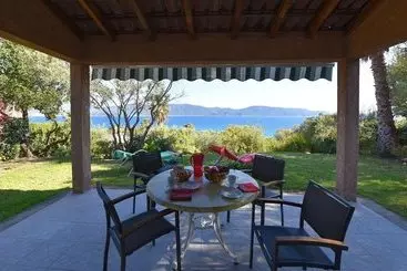 ツーリストアパートメント Residence Cantu Di Mare