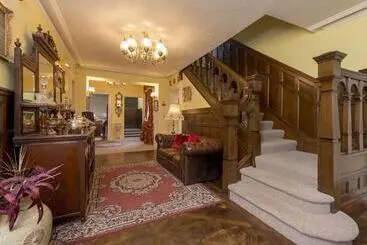 Pensione Banoge House