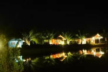 Majatalo Maneemudjalin Resorts Farm Stay