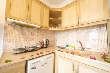 Portofino Apartments