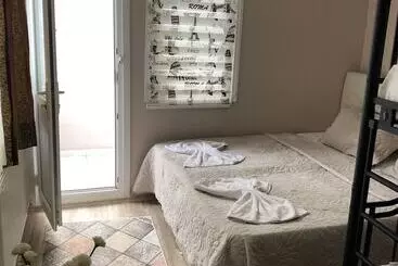 Avrasya Hostel