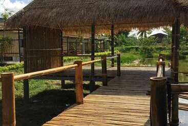 בית מלון כפרי Sabye D Resort At Surat