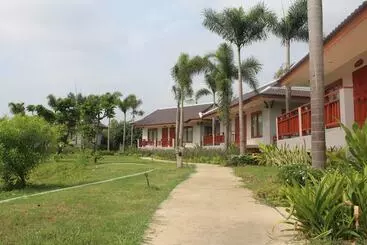 Hotel Rai Lam Poo Farm And Camping Resort