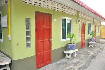 فندق ريفى Homestay Baan Suan Mea Ta