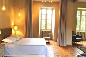 ペンション Chateau Ladausse