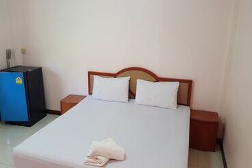 هتل Parkway Resort