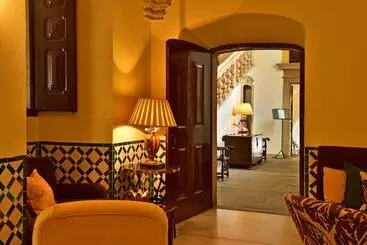 هتل Pousada Convento De Evora