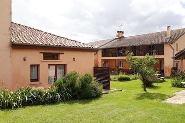 Сельский дом Les Dantous Gîte