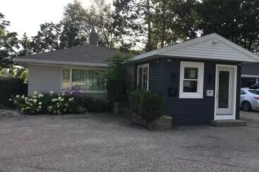 Motelli Lake Land Inn