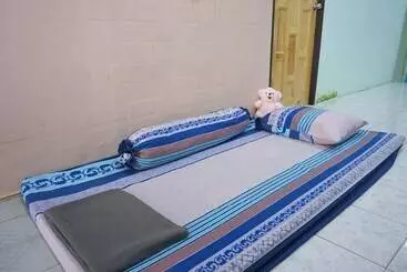 Majatalo Garden Homestay Suratthani