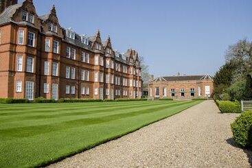 Hôtel The Jockey Club Rooms