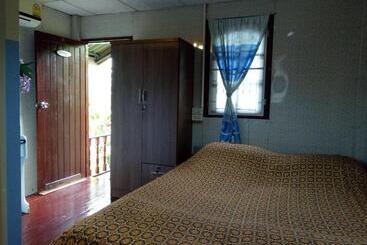 Pensão Phaiwan Baansawn Resort