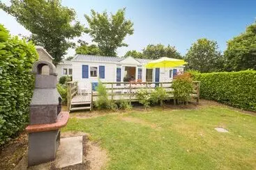 Hotelli Yelloh Village L Océan Breton