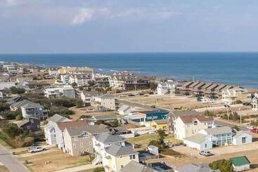 ホテル Nags Head Beach Inn By Kees Vacations