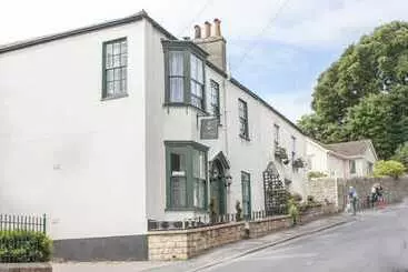 Pensió Lyme Townhouse