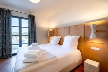 ホテル Hôtel Restaurant Villa Joséphine