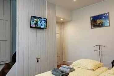 B&b My Art House