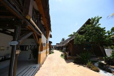 בית מלון כפרי Imagine Beach