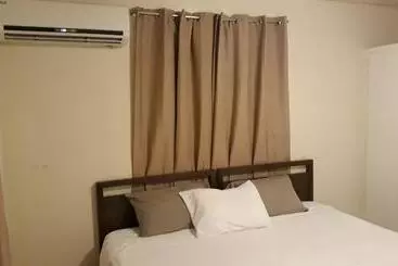 آپارتمان‌های توریست‌ها Haven House Apartments