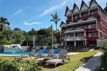 Hotelli Zoe S Paradise Waterfront