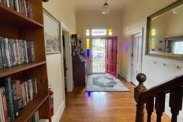 פנסיון Riversleigh House