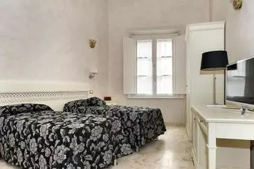 Relais Dei Mercanti B&b And Suites