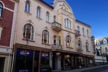 Grand Hotel Hønefoss
