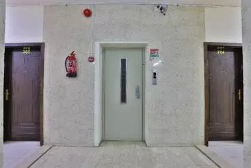 هتل Al Wethenani Apartment By Oyo Rooms