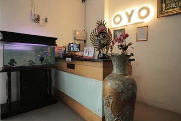 Otel Guest House Omah Anakku Syariah By Oyo Rooms