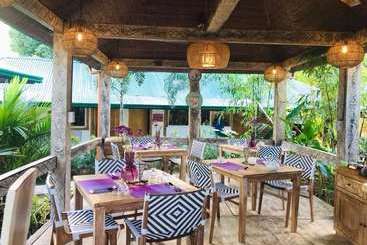 Hotell Bougainvilla Cottages