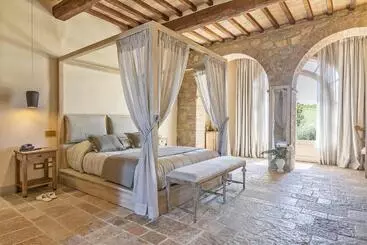 هتل روستایی Capanna Suites