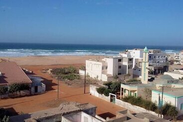 هتل آپارتمان Résidence Mbissine Diouf