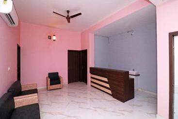 Maharaja Hotel By Oyo Rooms