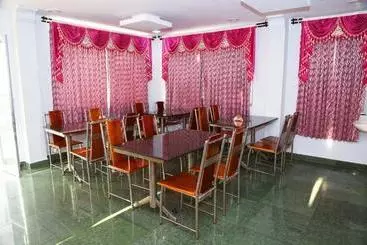 Hotelli Fab Pearls Resort