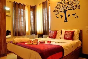 Hotel 7th Heaven By Oyo Rooms