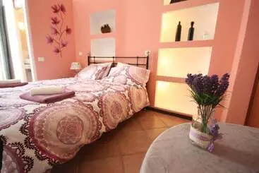 House 7 Archi Bed & Breakfast