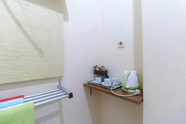 בית מלון כפרי Reddoorz Plus Near Wtc Batanghari Mall