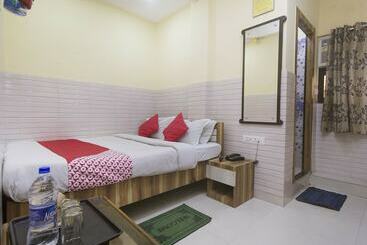 هتل Bidhan Plaza By Oyo Rooms