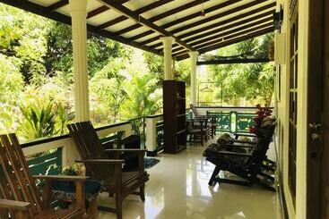 Bed and Breakfast Kalana Homestay