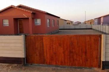 خانه Aldic Selfcatering