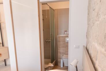 Pansiyon L&b City Center Studios Apartments